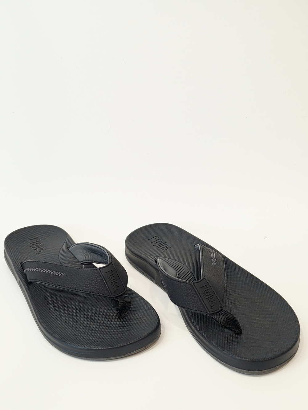 Flojos Black Men's Flip-Flop Sandals - Simple Thong Slides